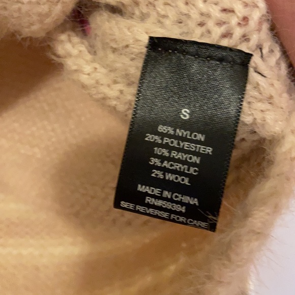 Roomy & fuzzy warm sweater - Picture 4 of 5